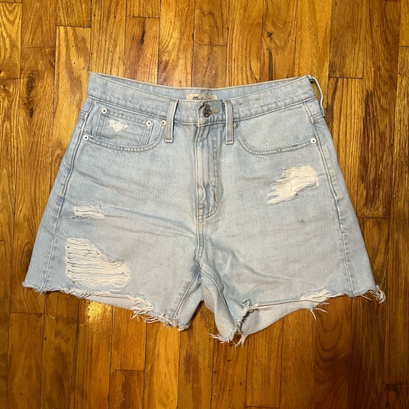Madewell Relaxed Mid-Length Shorts - Picture 2 of 4